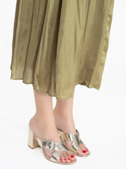 Sandalen Met Hak Muiltjes Chene Dames Goud 8 Sandalen Met Hak Muiltjes Chene Dames Goud -Tamaris Winkel 0e4c2d4c704dc1bbaaa064bfcef36b07 scaled